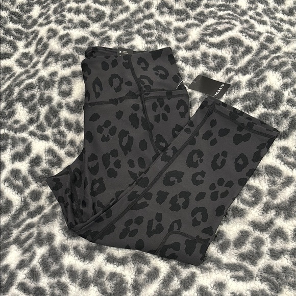 Torrid capri leggings - Picture 3 of 15